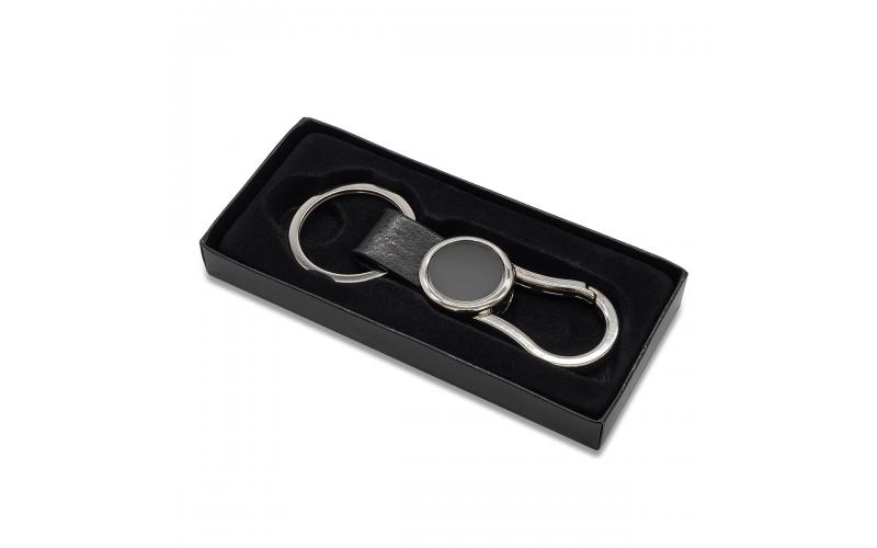 Brelok z karabińczykiem Leo, czarny