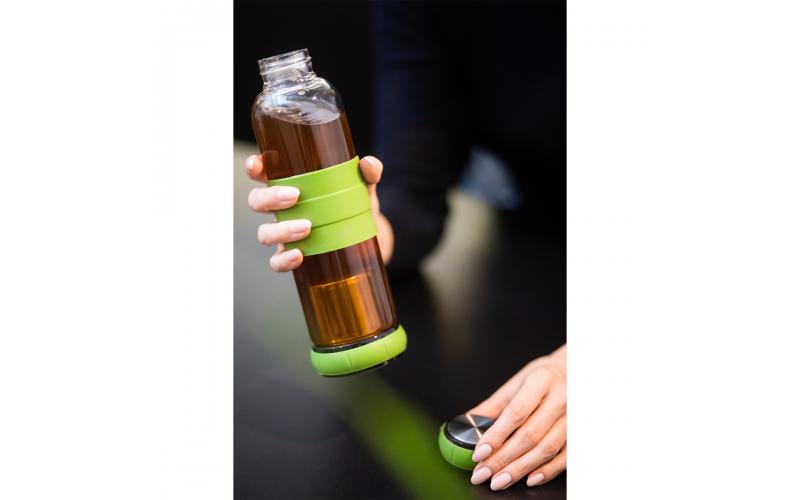 Szklana butelka z zaparzaczem do herbaty Sulmona 550 ml, zielony