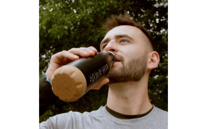 Butelka termiczna z korkowym spodem , czarny