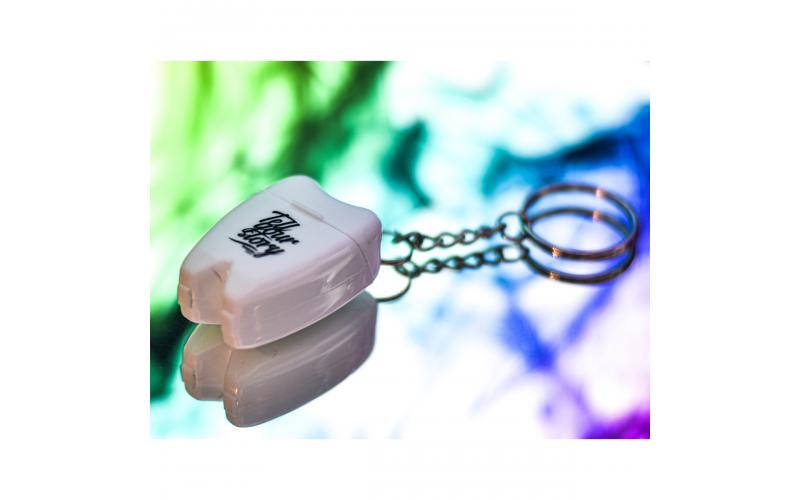 Brelok Toothy z nicią dentystyczną, biały